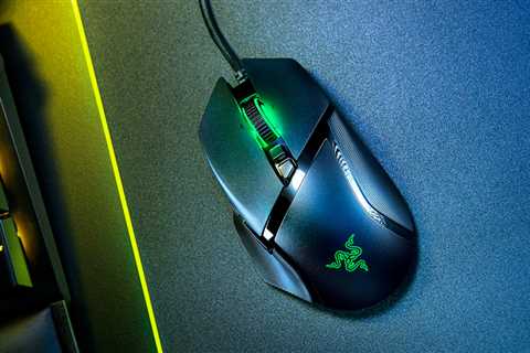 Get 56% off the Razer Basilisk V2 gaming mouse on Amazon