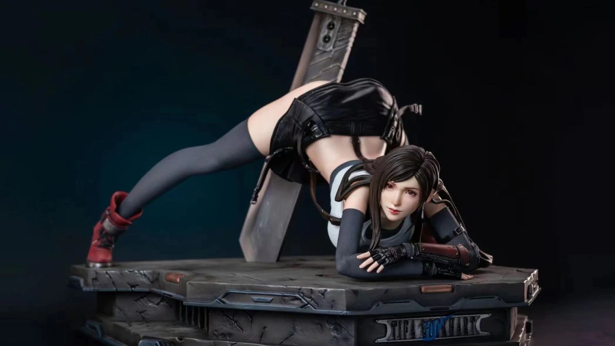 I think we have to talk about this $730 twerking Tifa statue
